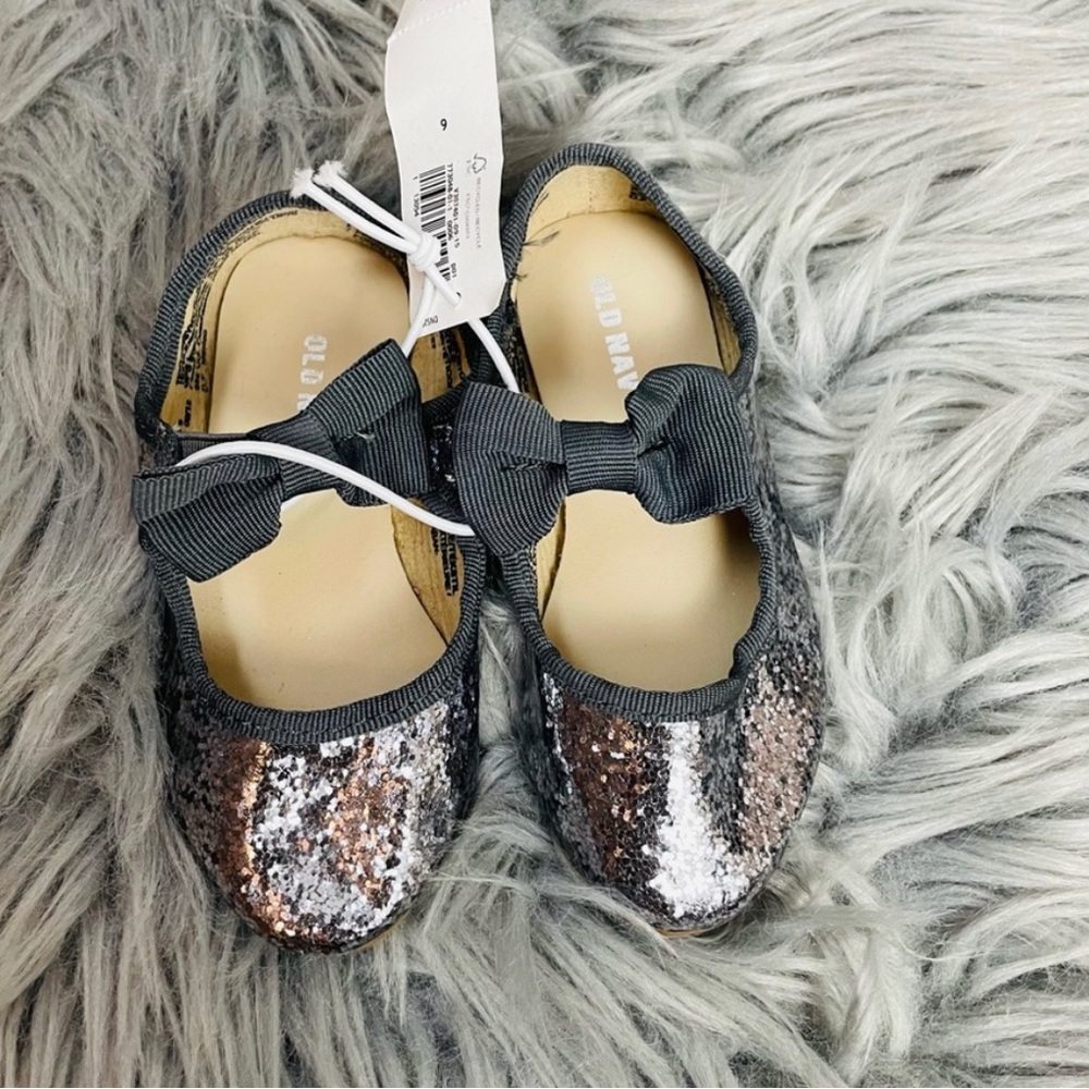 Old navy silver dress shoes